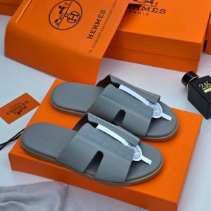 Hermès Izmir Crocodile-Embossed Pam