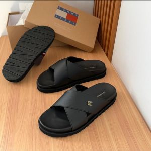 Tommy Hilfiger Cross-Strap Leather Pam