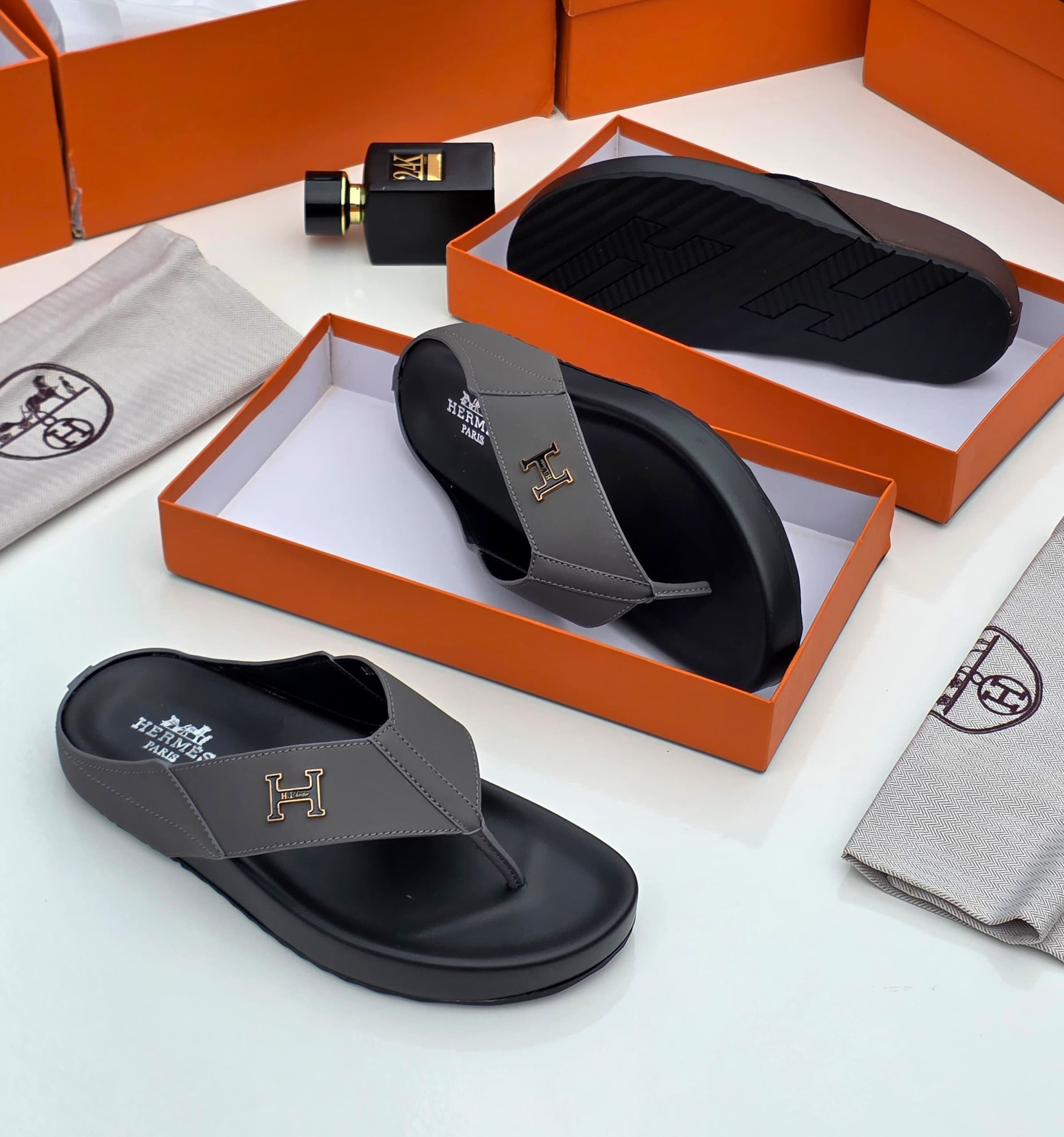 Hermes Leather Thong Pam - Image 2