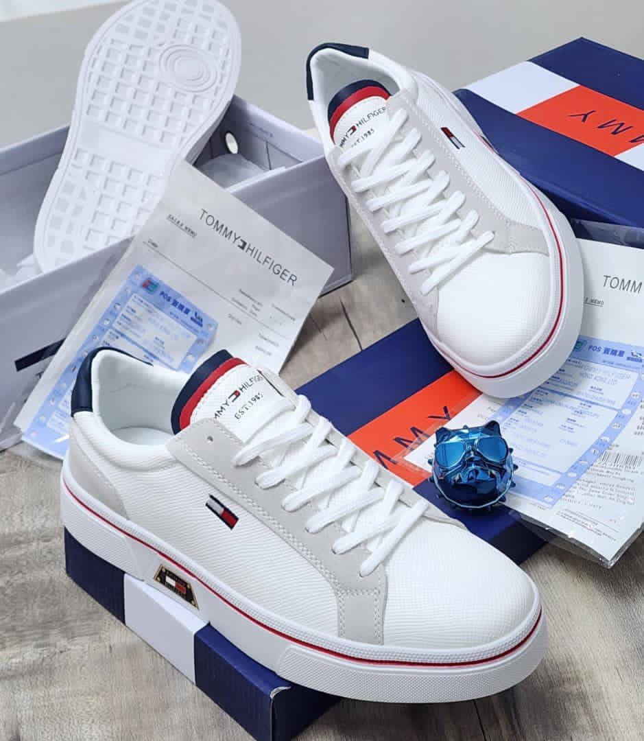 Tommy Hilfiger Low-Top Leather Sneakers