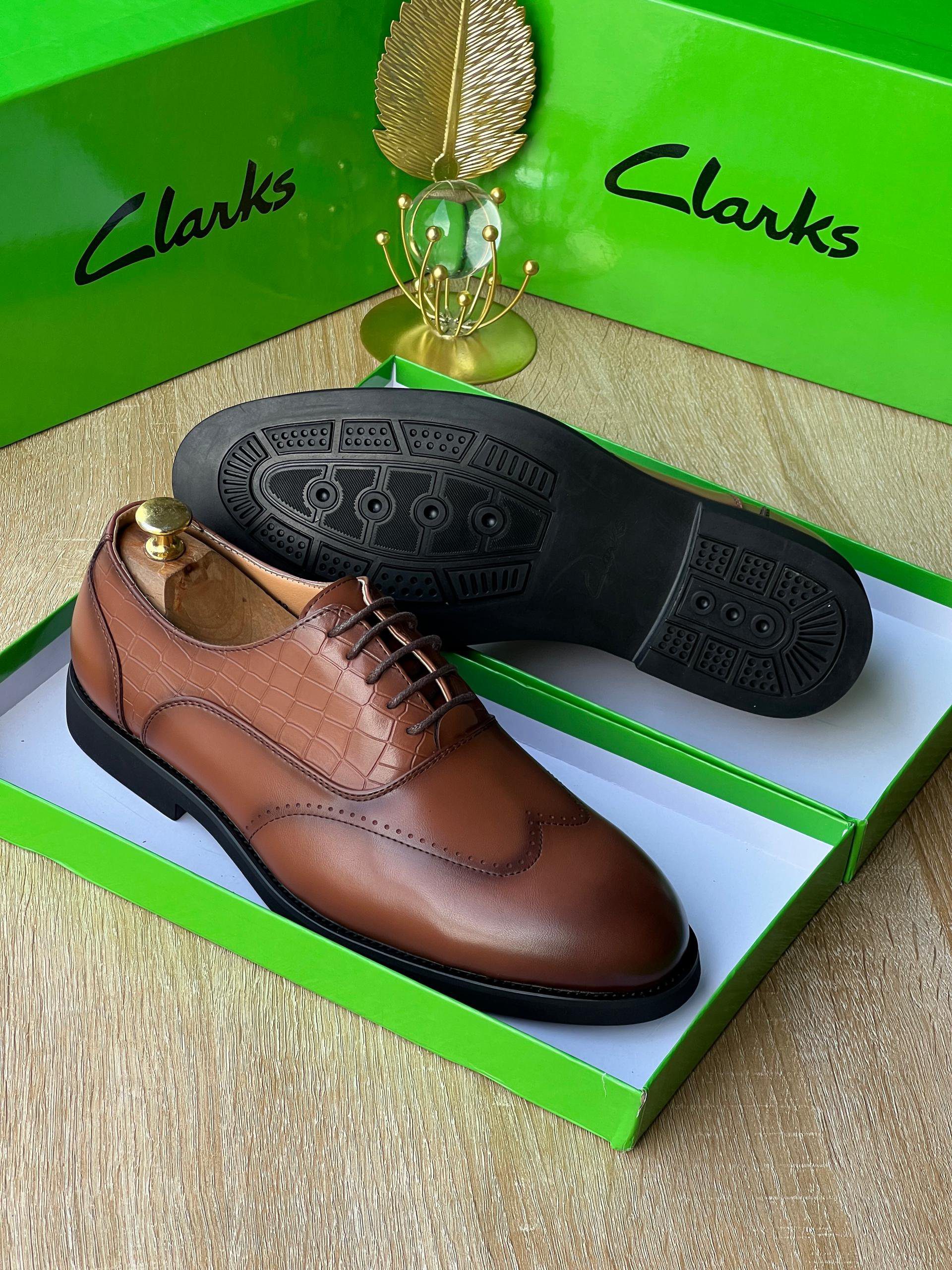 Clarks Crocodile-Embossed Leather Wingtip Brogues - Image 3