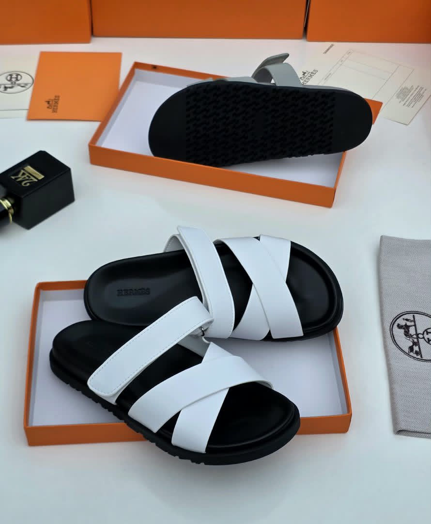 Hermès Chypre Leather Crossover Slide Sandals / Pam Slippers