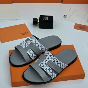 Hermès Electric 'H' Pattern Leather Slide Sandals / Pam Slippers