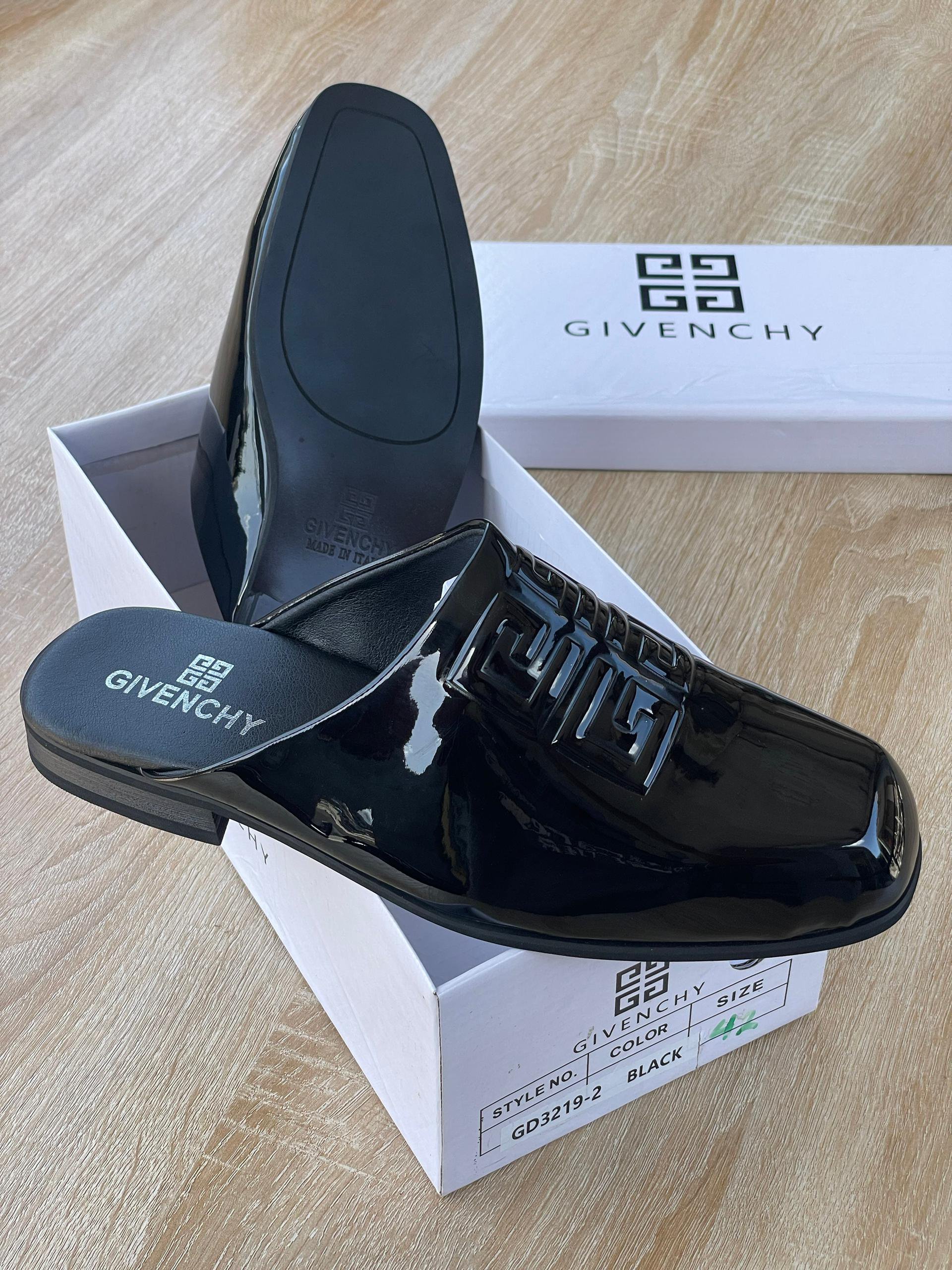 Patent Leather Mules | Half-shoe