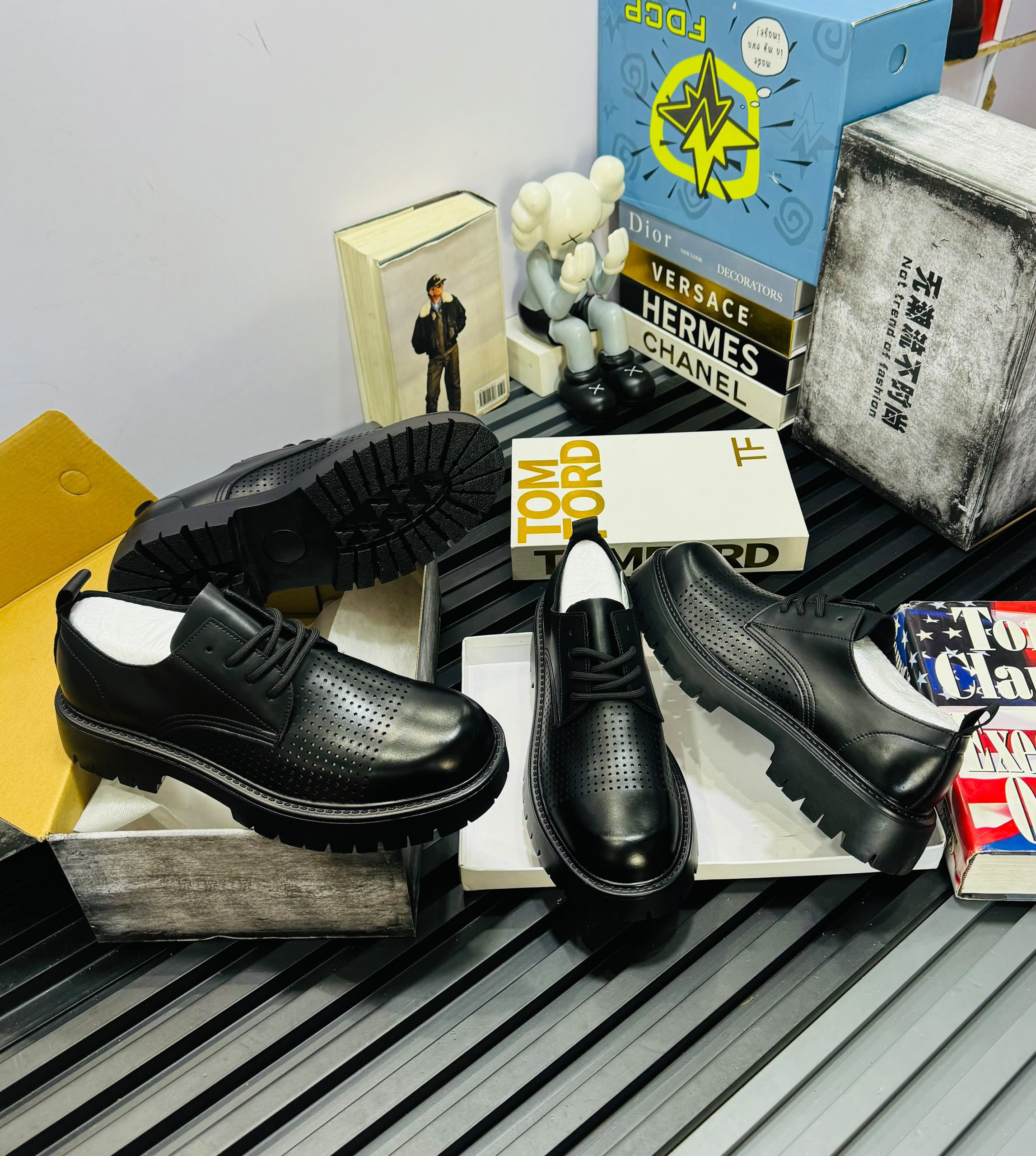 FDCP Perforated Lug-Sole Derby Shoes