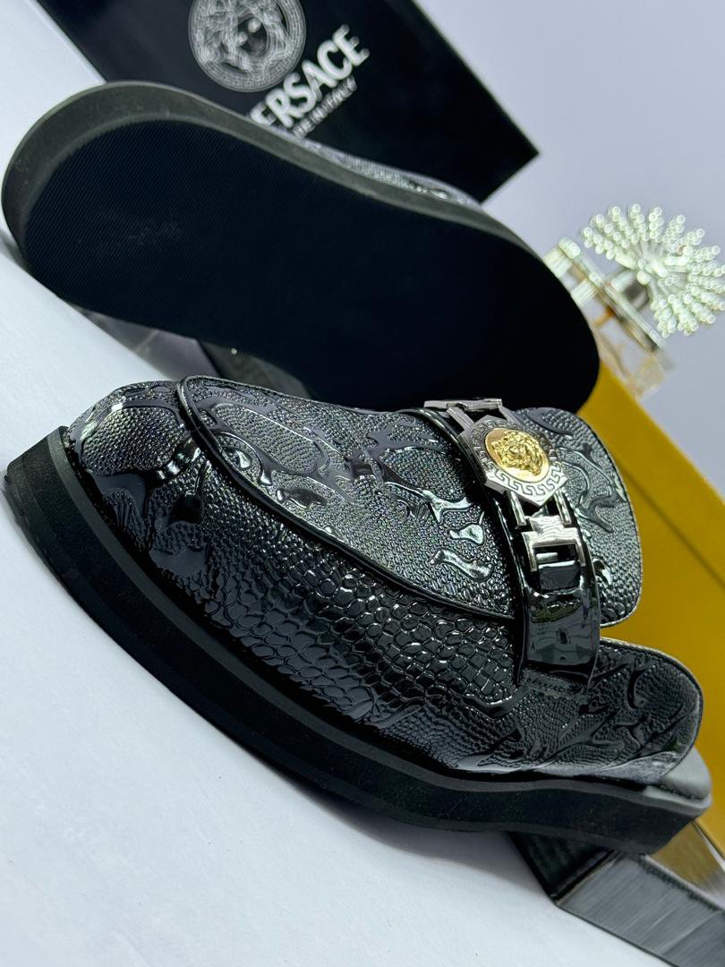 Leather Patterned Mules | Half-shoe