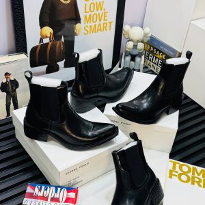 Pointed-Toe Leather Chelsea Ankle Boots