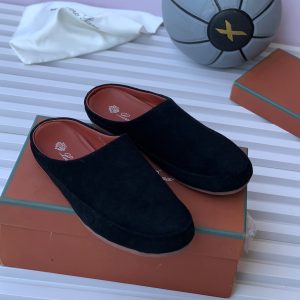 Lori Piana Mules